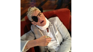 Illustration for article titled Lucky Duck Andy Cohen Gets to Spend Quality Greenroom Time with Big Ang